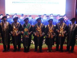 TAMBAH 5 PROFESOR: Kini PENS Memiliki 13 Guru Besar