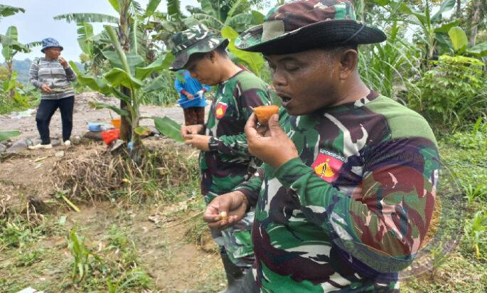 Satgas Dapat Dukungan Logistik Hasil Bumi Warga