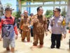 Kapolres Gresik Bersinergi Dengan Forkopimda Kunjungi dan Salurkan Bantuan Kepada Korban Banjir Kali Lamong