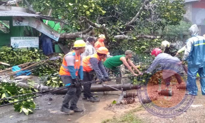 TNI-Polri dan TRC BPBD Trenggalek: Sigap Hadapi Bencana, Kompak Tanpa Batas!