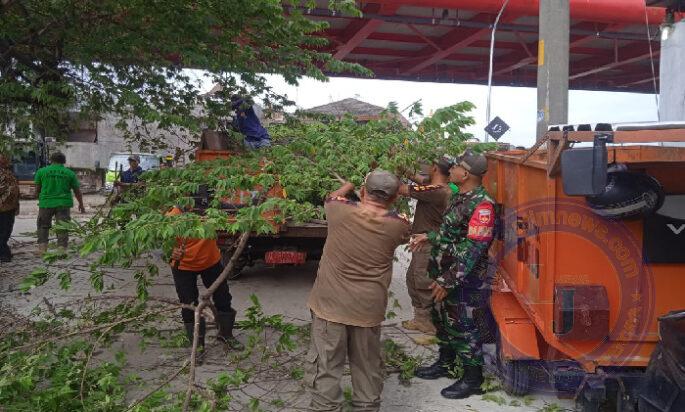 Babinsa Joglo : Kebersihan Lingkungan Adalah Tanggung Jawab Kita Bersama