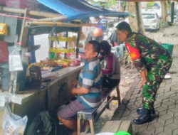 Terjawab..!! Begini Cara Babinsa Jebres dalam Menjalin Keakraban dan Kekompakan dengan Masyarakat