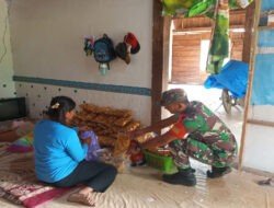 Babinsa Koramil Karangjati Berikan Motivasi Pada Pengusaha UMKM Keripik Pisang