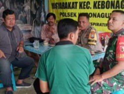 Jalin Hubungan Baik, Babinsa Koramil 0801/02 Kebonagung Lakukan Komsos