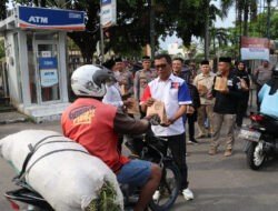 Semarak Ramadan 1446 H, Polres Magetan Bersama Awak Media Berbagi Takjil