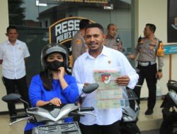 Hati Riang Korban Curanmor Saat Polres Bondowoso Temukan dan Kembalikan Motor yang Hilang