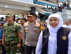 Kapolda Jatim Bersama Pangdam V Brawijaya dan Gubernur Tinjau Arus Mudik di Pelabuhan Ketapang