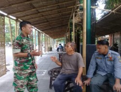 Jelang Hari Raya Idul Fitri, Babinsa Keprabon Bersama Linmas Intensifkan Patroli Wilayah