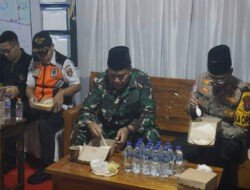 Pererat Sinergitas dan Kebersamaan, Dandim Ngawi Bersama Forkopimda Melaksanakan Sahur Bersama