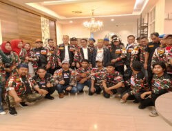 Ketua Umum Laskar Merah Putih H.M.Arsyad Cannu Disambut Meriah di Bandara Sultan Hasanuddin