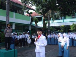 Upacara Hari Kartini Wakapolres Situbondo Motivasi Pelajar Jadi Generasi Indonesia Hebat