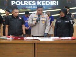 Polres Kediri Berhasil Gagalkan Peredaran Narkoba, Tiga Tersangka dan Sabu Hampir 1 Kg Diamankan