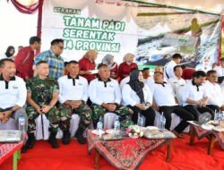 Dandim Ponorogo Dampingi Danrem 081/Dsj Ikuti Gerakan Menanam dan Panen Raya Padi Padi Serentak bersama Presiden RI Secara Virtual