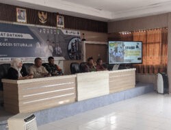 Babinsa Desa Sukatali Laksanakan Sosialisasi Rekrutmen TNI di SMKN 1 Situraja