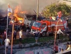 Jago Merah Lahap Tiga Rumah di Penggwa Lima
