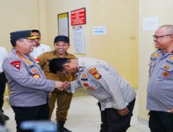 Apresiasi Personel Pemilik Pesantren Gratis, Kapolri “Perwirakan” Aiptu Jimmi