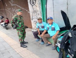 Datangi Dekati dan Sayangi, Inilah Cara Komsonya Babinsa Jayengan di Wilayah Binaan