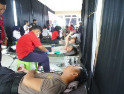 Polisi dan Apindo Gelar Donor Darah Peringati May Day di Ponorogo