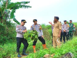 Gelorakan Swasembada Pangan, Kapolres Ngawi Beri Motivasi Petani Edamame
