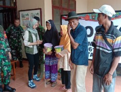 Dansatgas TMMD ke-124 Bagikan Sembako, Pererat Silaturahmi dengan Warga di Pamulihan Situraja