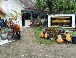 Kerja Bakti Menumbuhkan Semangat Kebersamaan