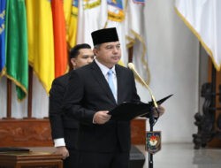 Lantik Pejabat Pimpinan Tinggi Pratama, Sekjen Kemendagri Tekankan Pentingnya Terobosan dan Ide Kreatif