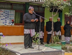 Berbahasa Jawa, SMP Negeri 3 Babat Gelar Apel Peringatan Hari Jadi Lamongan