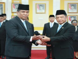 Mendagri Lantik Halilul Khairi sebagai Rektor IPDN