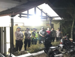 Perayaan Kenaikan Isa Al-Masih, Babinsa 0801/10 Punung Lakukan Pengamanan Gereja ST. Paulus