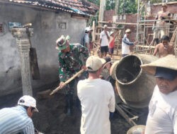 TNI dan Warga Bangun Mushola di Trenggalek, Babinsa Jadi Motor Gotong-Royong di Desa Ngentrong