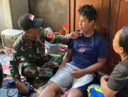 Tim Kesehatan TNI Gerilya ke Rumah Warga, Beri Pengobatan Gratis di Lokasi TMMD ke-124