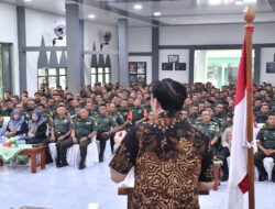 Berkunjung ke Kodim Ponorogo, Dandim Ponorogo Sambut Kedatangan Anggota DPR RI