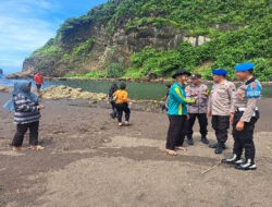 Libur Panjang Idul Adha, Polres Jember Siagakan Personel Pengamanan Wisata Pantai
