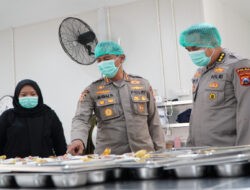 Polda Jatim Dukung Asta Cita Salurkan Ribuan Porsi Makanan Bergizi Gratis Untuk Pelajar