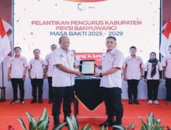 Kapolda Jatim Lantik Pengurus PBVSI Banyuwangi Masa Bhakti Tahun 2025-2029