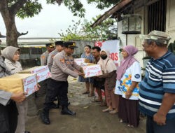 Senyum Manis Warga Terima Bantuan Polres Madiun Kota di Hari Bhayangkara ke -79