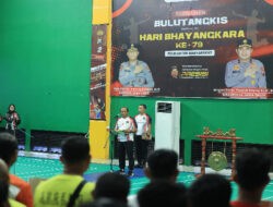 Kapolda Jatim Buka Turnamen Bulutangkis Sambut Hari Bhayangkara ke-79