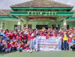 Dari Markas TNI, Semangat Nasionalisme Tumbuh di Hati Siswa SLB Trenggalek