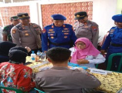 Polresta Sidoarjo Berbagi 100 Paket Sembako Saat Gelar Baktikes Hari Bhayangkara ke-79