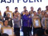 Kapolri Berikan Penghargaan Pembangunan Zona Integritas WBK Kepada Divisi Humas Polri
