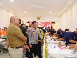 Bahagianya 100 Anak Ikuti Khitanan Massal Sambut Hari Bhayangkara ke-79 di Polres Ponorogo