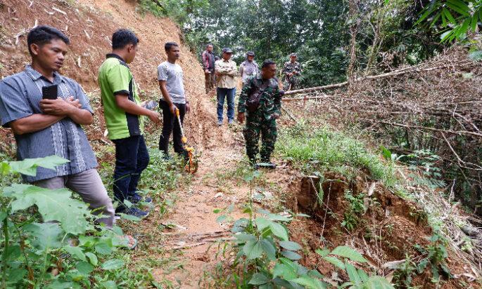 Tinjau Lokasi TMMD Ke-126 TA.2025 Petungsinarang, Dandim Pacitan Didampingi Unsur Terkait
