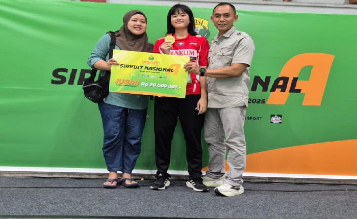 Keren!! Putri Sulung Dandim Wonogiri Juarai Turnamen Bulutangkis Sirkiuit Nasional (Sirnas) A 2025