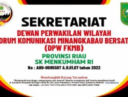 Peduli Pendidikan, AMIK Pekanbaru dan FKMB Beri Beasiswa Gratis Pada Pemuda Minang