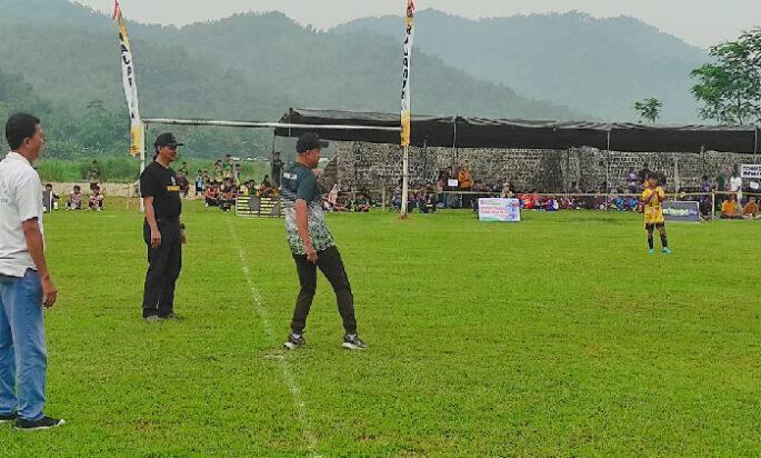 Danramil 0801/03 Arjosari Buka Acara Turnamen SSB Rajamura Cup 1 U10 dan U12 TA. 2025