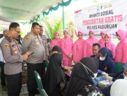 Peringati Tahun Baru Islam dan Hari Bhayangkara, Polres Pasuruan Gandeng Tokoh Lokal Gelar Khitan Massal