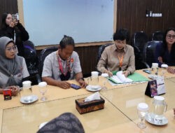 Stikosa AWS Jalin Kerjasama dengan JTV dan Untag