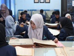 Perpustakaan Stikosa AWS Menjadi Rujukan Favorit Mahasiswa UIN KH Achmad Siddiq Jember