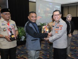 Gelar Dialog Publik Divhumas Polri Gaungkan Semangat Generasi Berkarakter dan Berintegritas