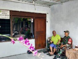 Serda Ichsan, Ngobrol Santai Dengan Pak RT, Untuk Eratkan Silaturahmi